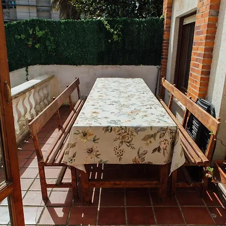Ground Floor With A Garden In Sardinero 公寓 *